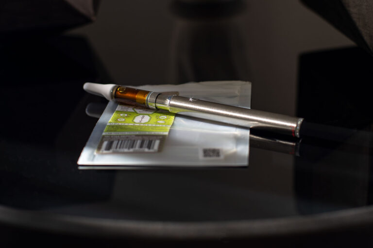 Premium Full-spectrum Sativa Vape Cartridge 500mg - Tri-star Medical